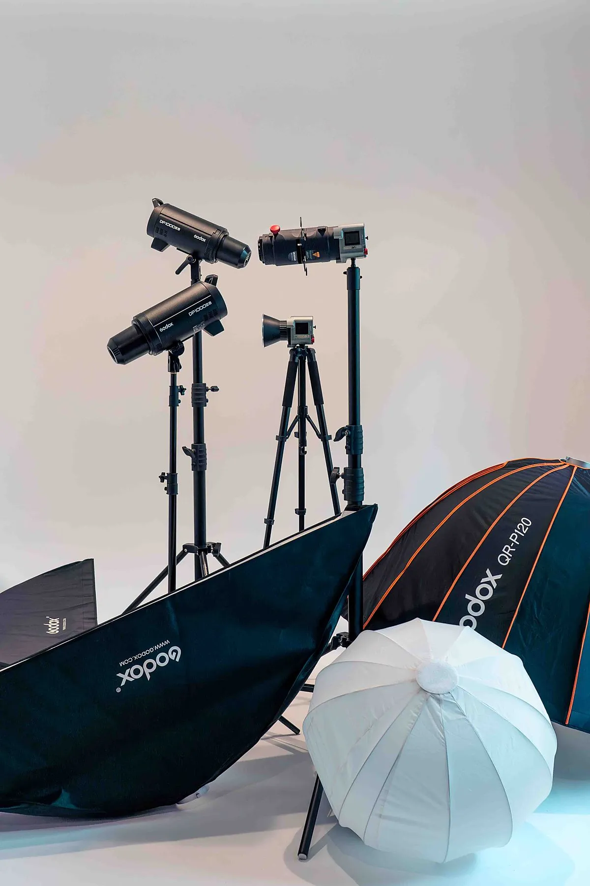 Professional lighting at KEDO Studio