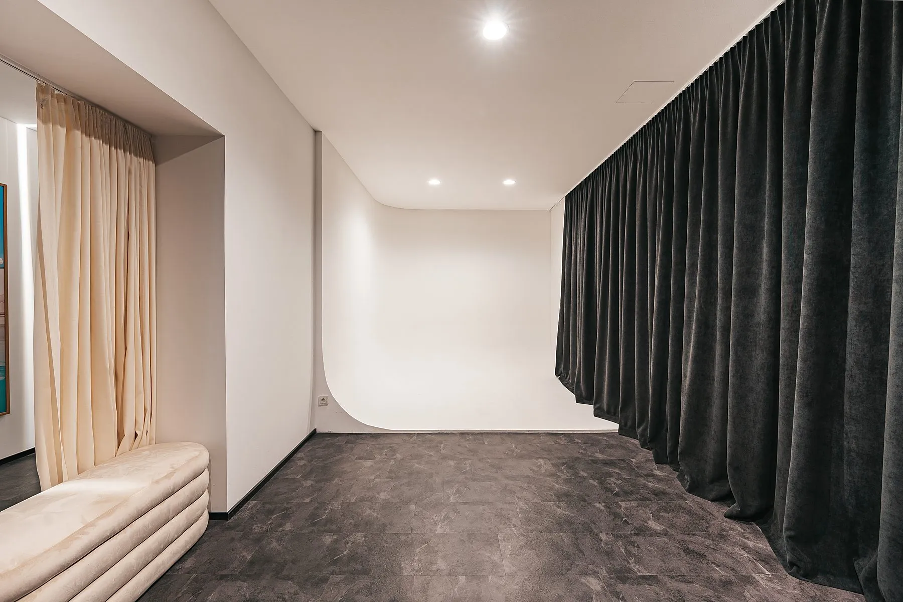 Infinity wall at KEDO Studio